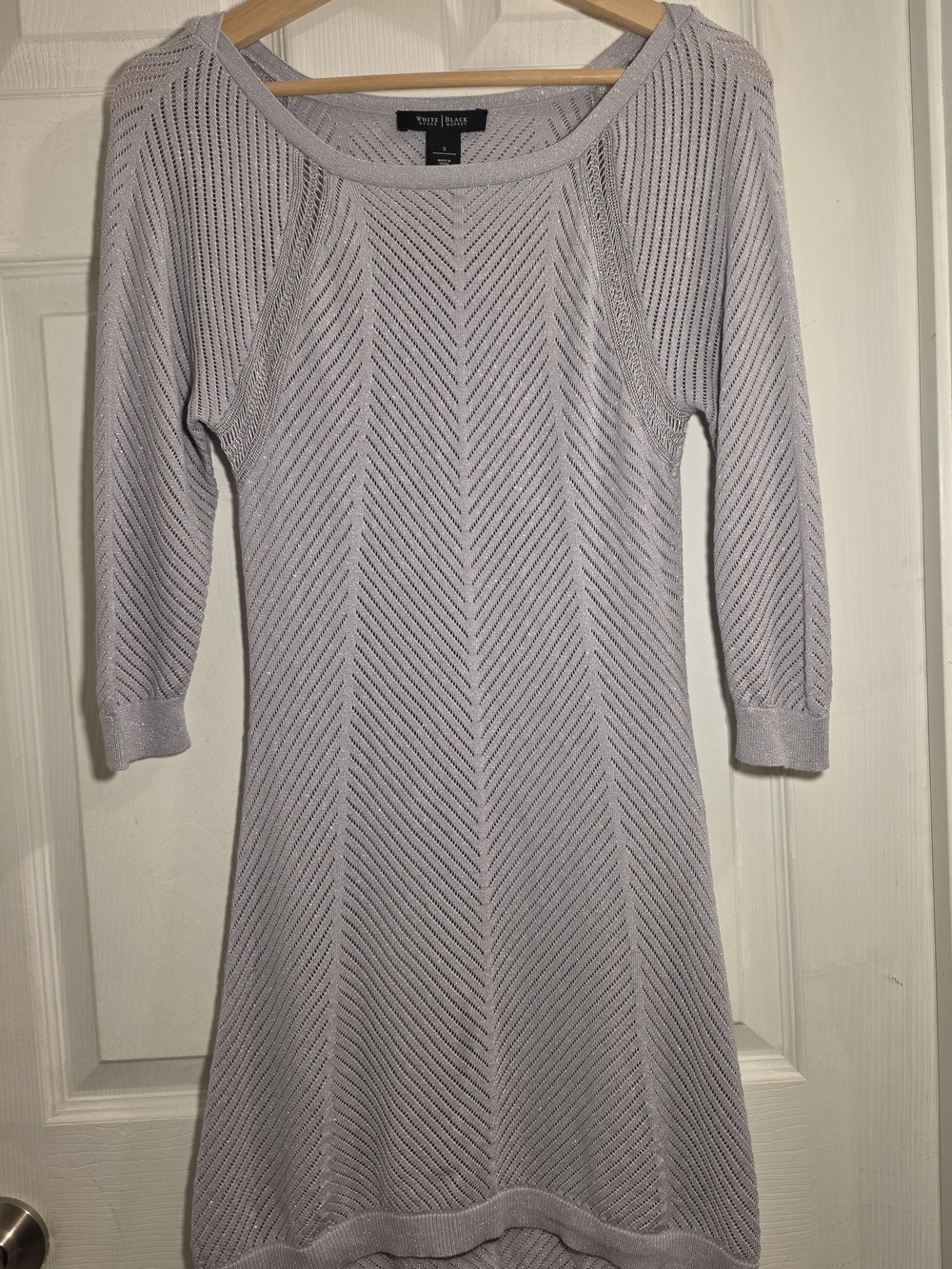 White House Black Market Gray Silver Knit Sweater Dress, Chevron Pattern